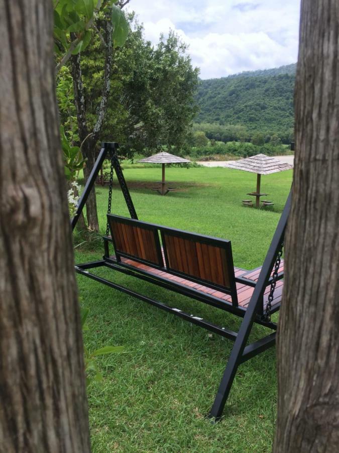Samerdrow Khao Yai Mu Si Exteriör bild